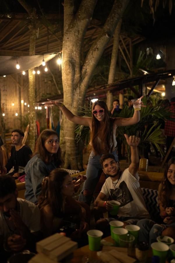 Hidden House Hostel Party Montanita Ngoại thất bức ảnh