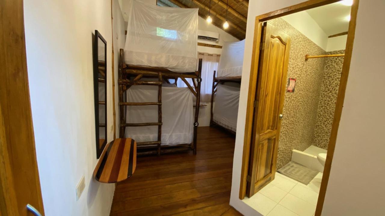 Hidden House Hostel Party Montanita Ngoại thất bức ảnh