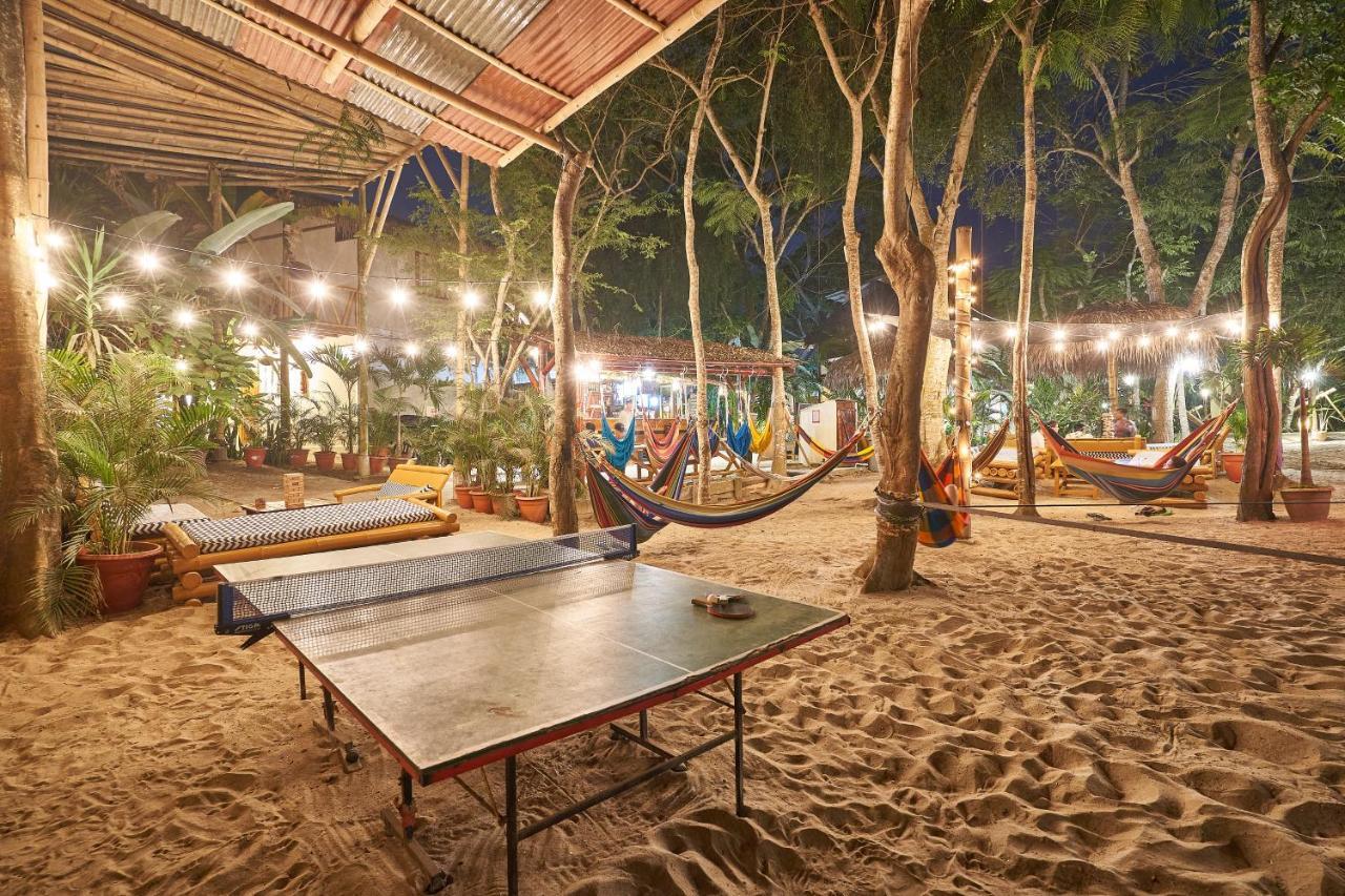 Hidden House Hostel Party Montanita Ngoại thất bức ảnh